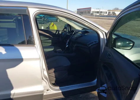 2019 Ford Escape S из США, поврежденный, VIN 1FMCU0F79KUA87510